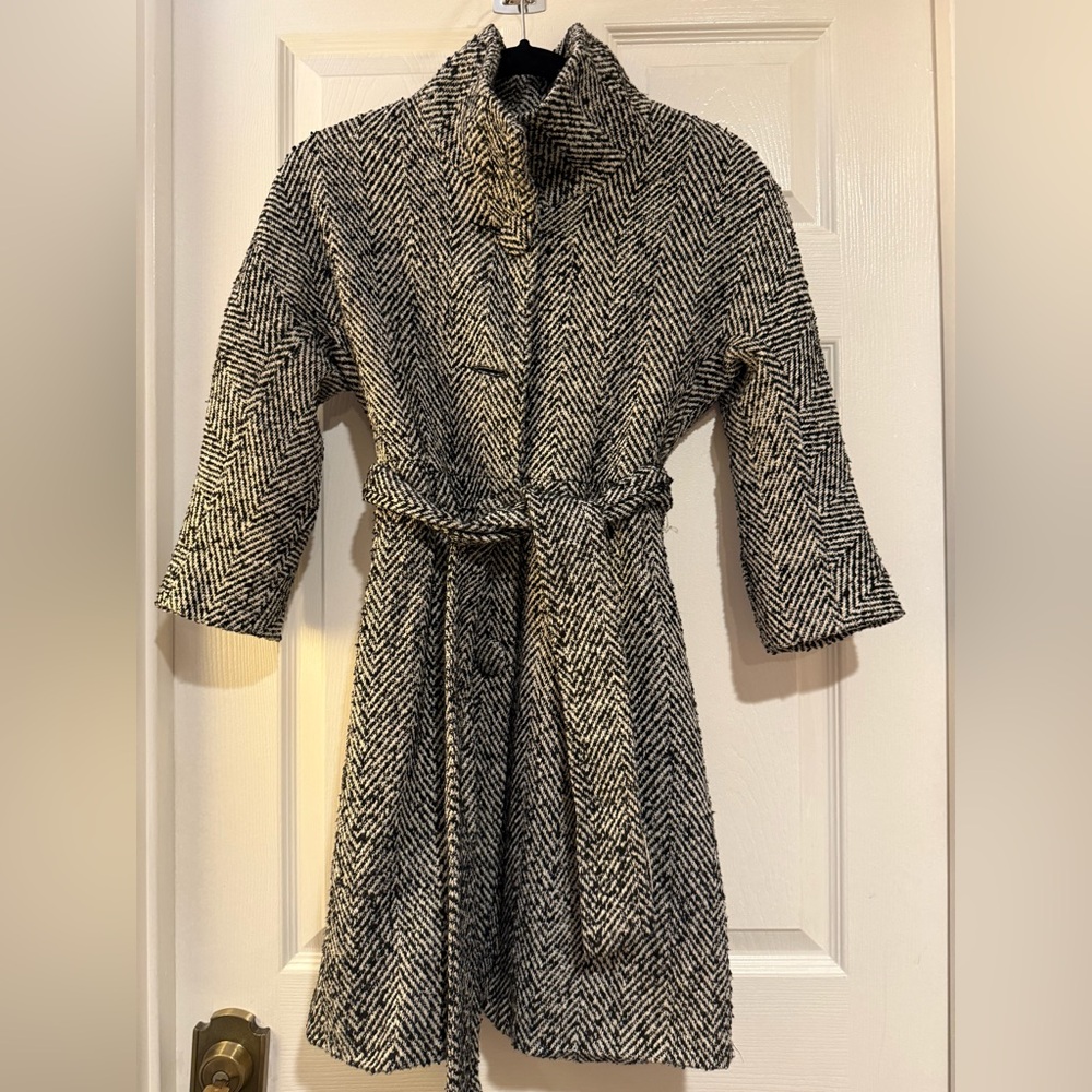 Forever 21 Black and White Patterned Coat